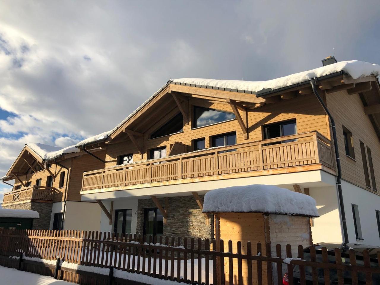Grossglockner Chalets Zell Am See Exterior photo
